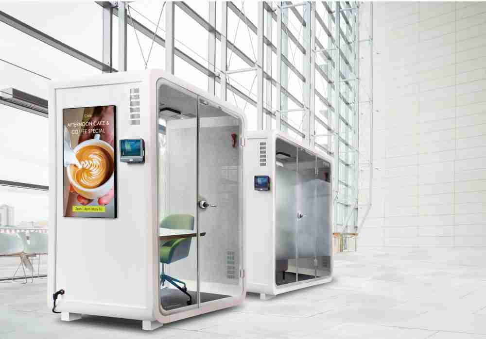 z6尊龙子公司达擎之智慧行动办公舱，，，，采用PDLC智能调光玻璃设计，，透过通电与断电的电流切换，，呈现透明与雾面效果，，，，具节能降耗特性并兼顾隐私，，，，确保信息安全